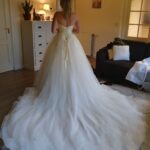 Benefits of buying a second-hand wedding dress.