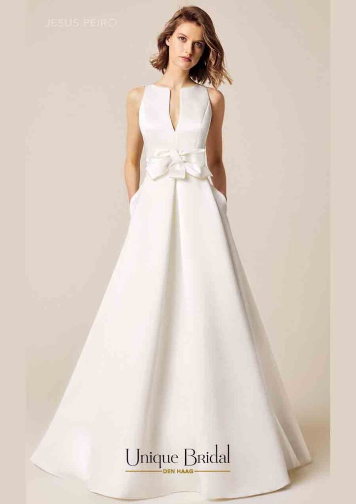 Precious wedding dress Vindress White Regular Long Strapless New (Un-Altered) Satin Size 40