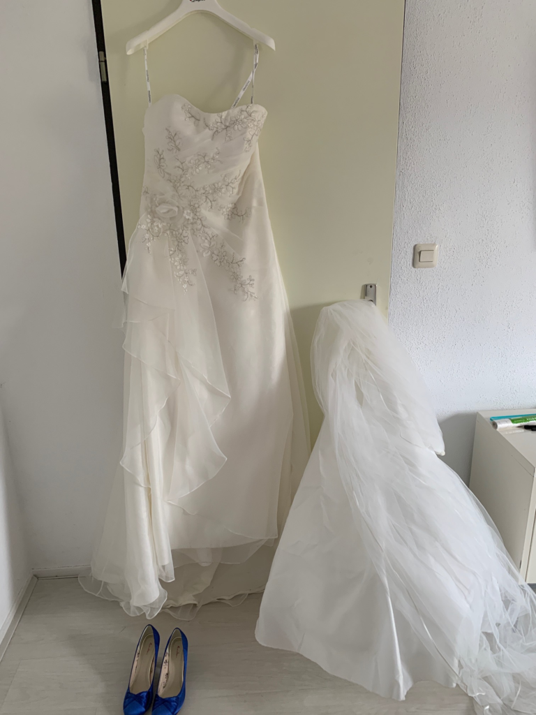 Robe de mariée précieuse Vindress White Regular Long Strapless Nouveau (non altéré) Satin Taille 38