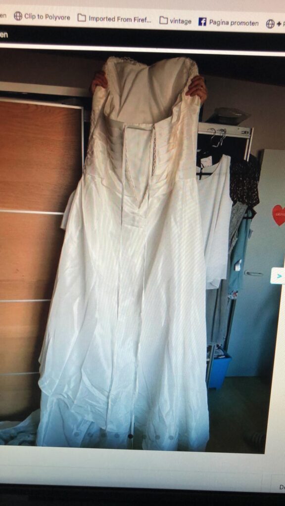 Klassisches Kleid Vindress White Regular Long Strapless Neuer (unveränderter) Satin Unbekannte Größe
