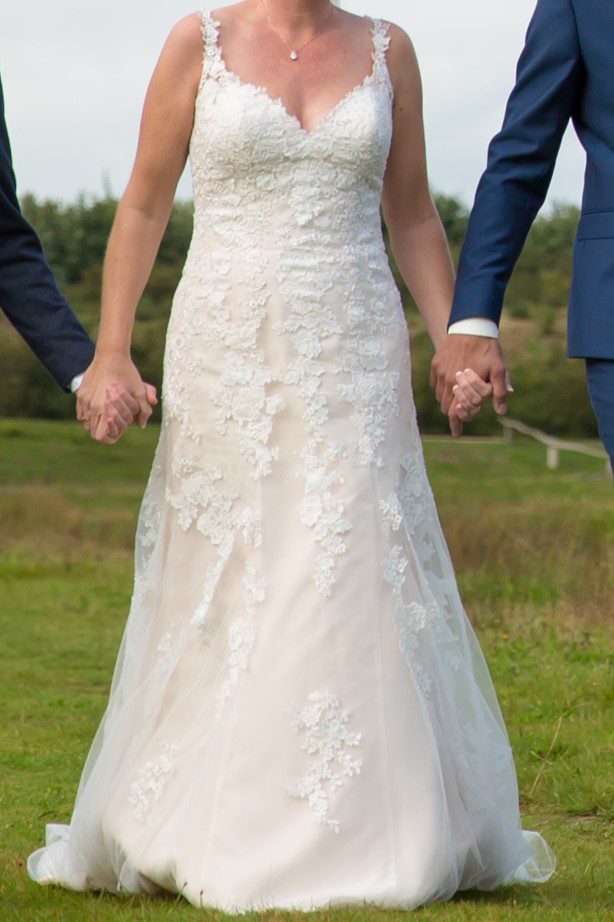 Modernes Brautkleid Vindress Weiß Regular Long V-Ausschnitt Neu (unverändert) Tüll Größe 40
