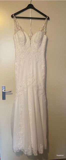 Modern wedding dress Vindress White Regular Long V-neck New (Un-Altered) Natural Size 38