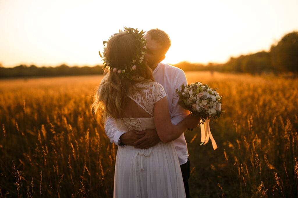 Second-hand wedding dresses