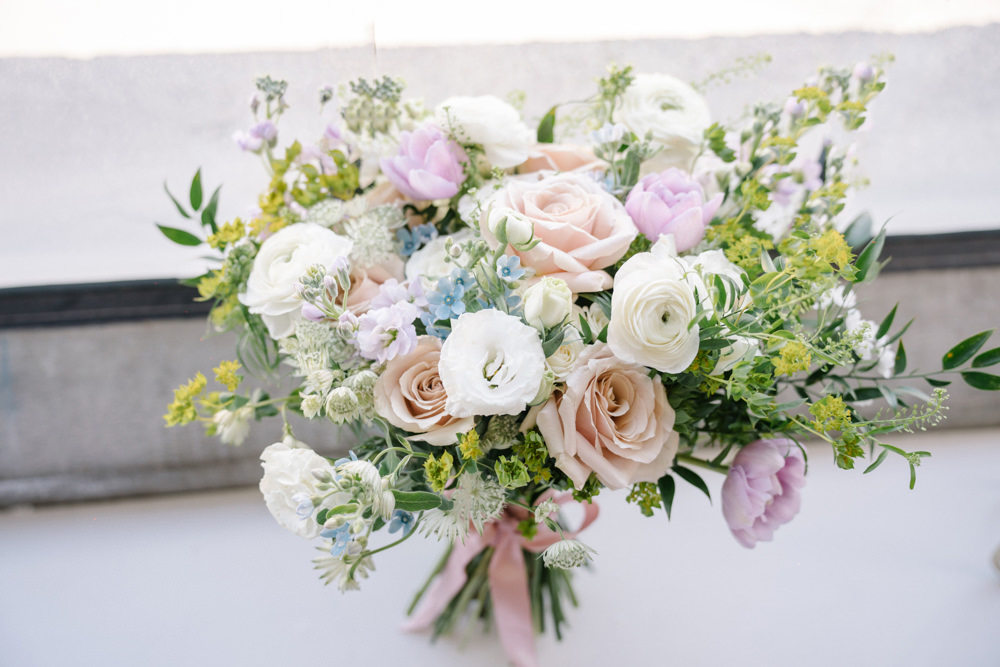 Romantic & Pretty Lilac & Peach Wedding Ideas